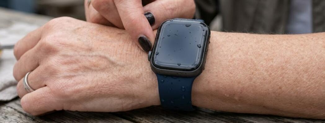 What to do if your Smartwatch Won't Turn On After Water Damage?